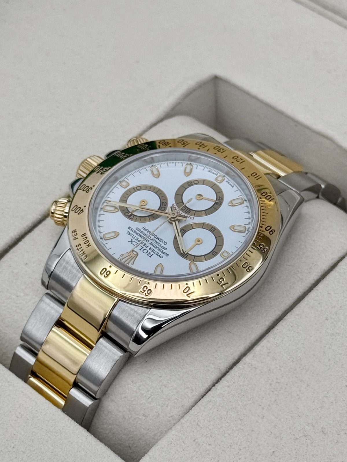 2001 Rolex Daytona 40mm 16523 Two-Tone White Dial