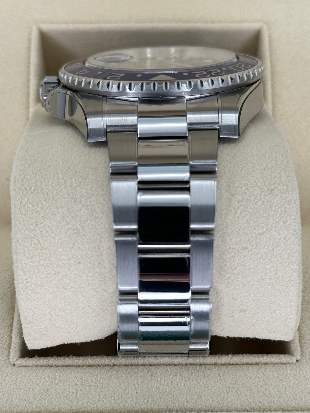2022 Rolex GMT-Master II "Pepsi" 40mm 126710BLRO Oyster