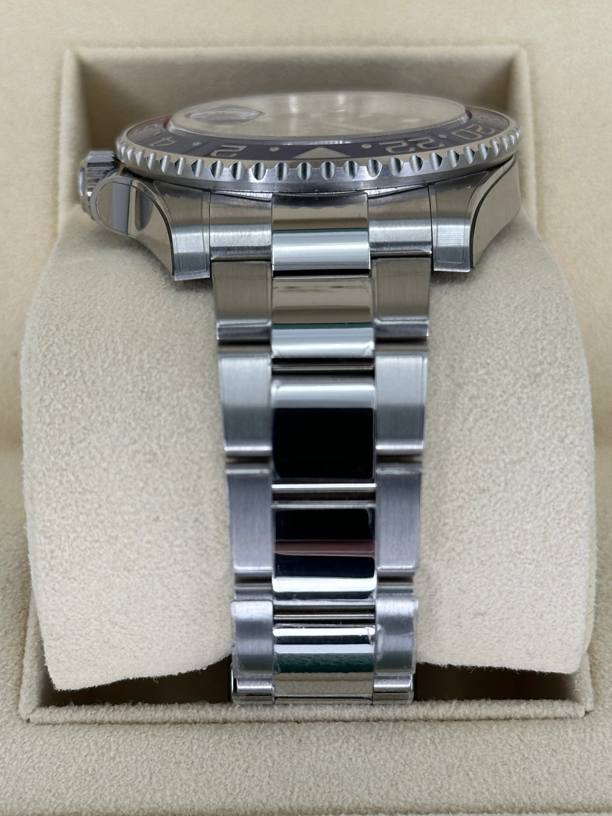 2022 Rolex GMT-Master II "Pepsi" 40mm 126710BLRO Oyster