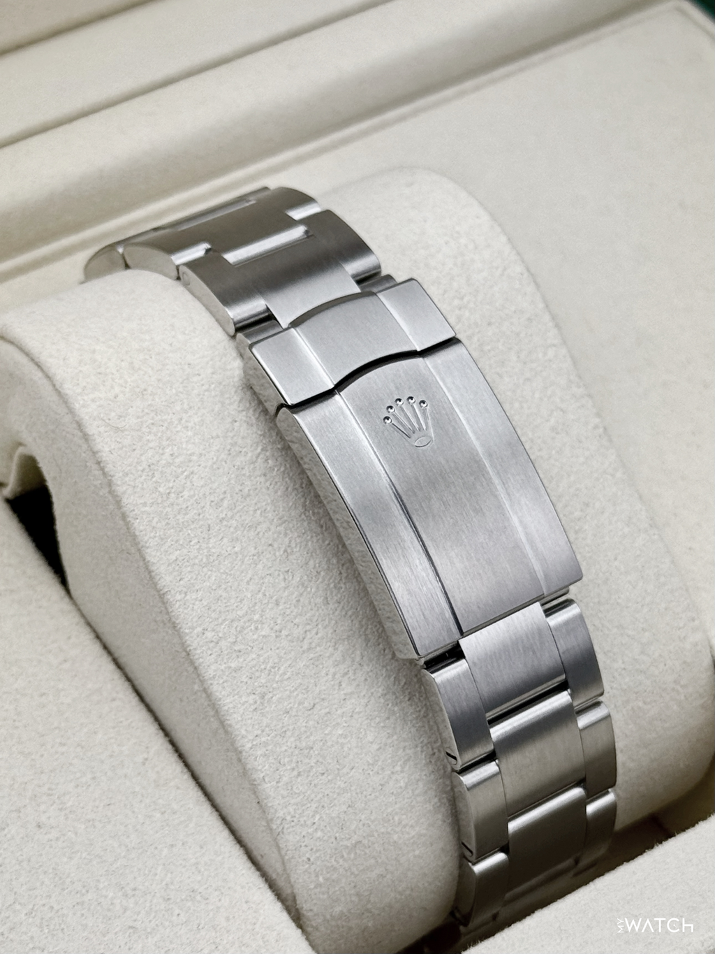 NEW 2026 Rolex Oyster Perpetual 41mm 134300 Med Blue Dial