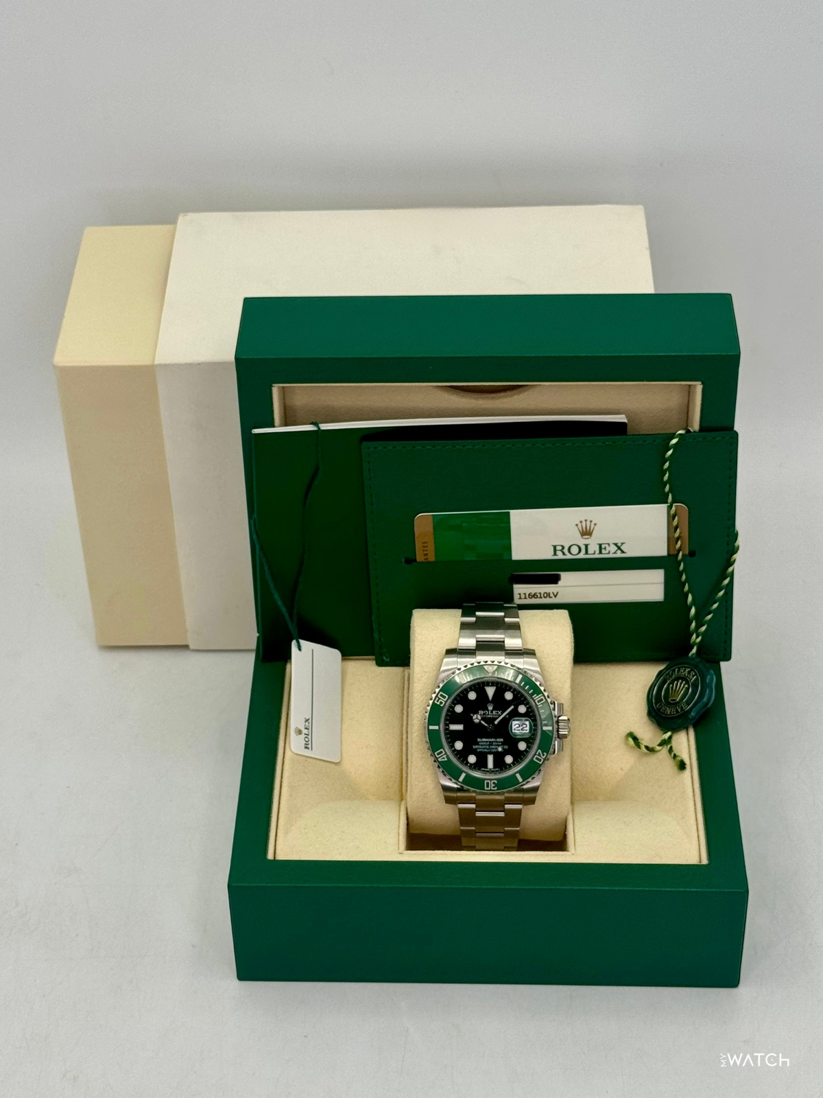2017 Rolex Submariner “Hulk” 40mm 116610LV Green Dial