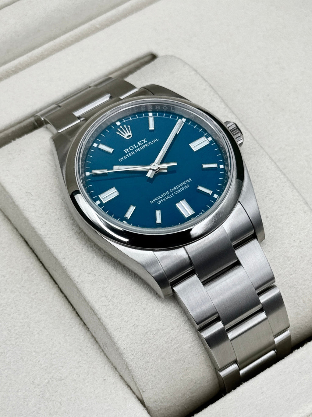 NEW 2026 Rolex Oyster Perpetual 36mm 126000 Med Blue Dial (STICKERED)
