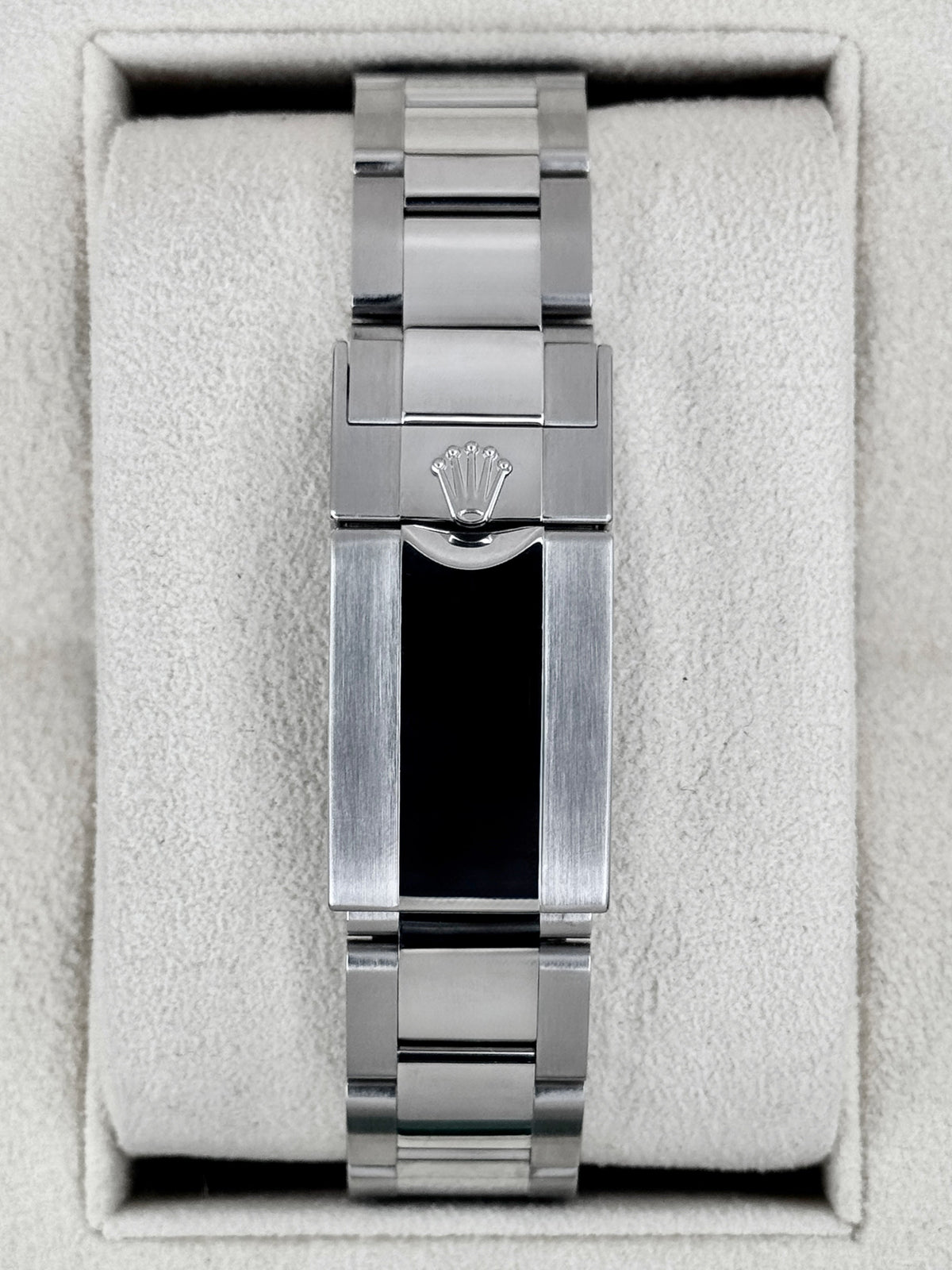 2023 Rolex Yacht-Master 40mm 126622 Stainless Steel Rhodium Dial