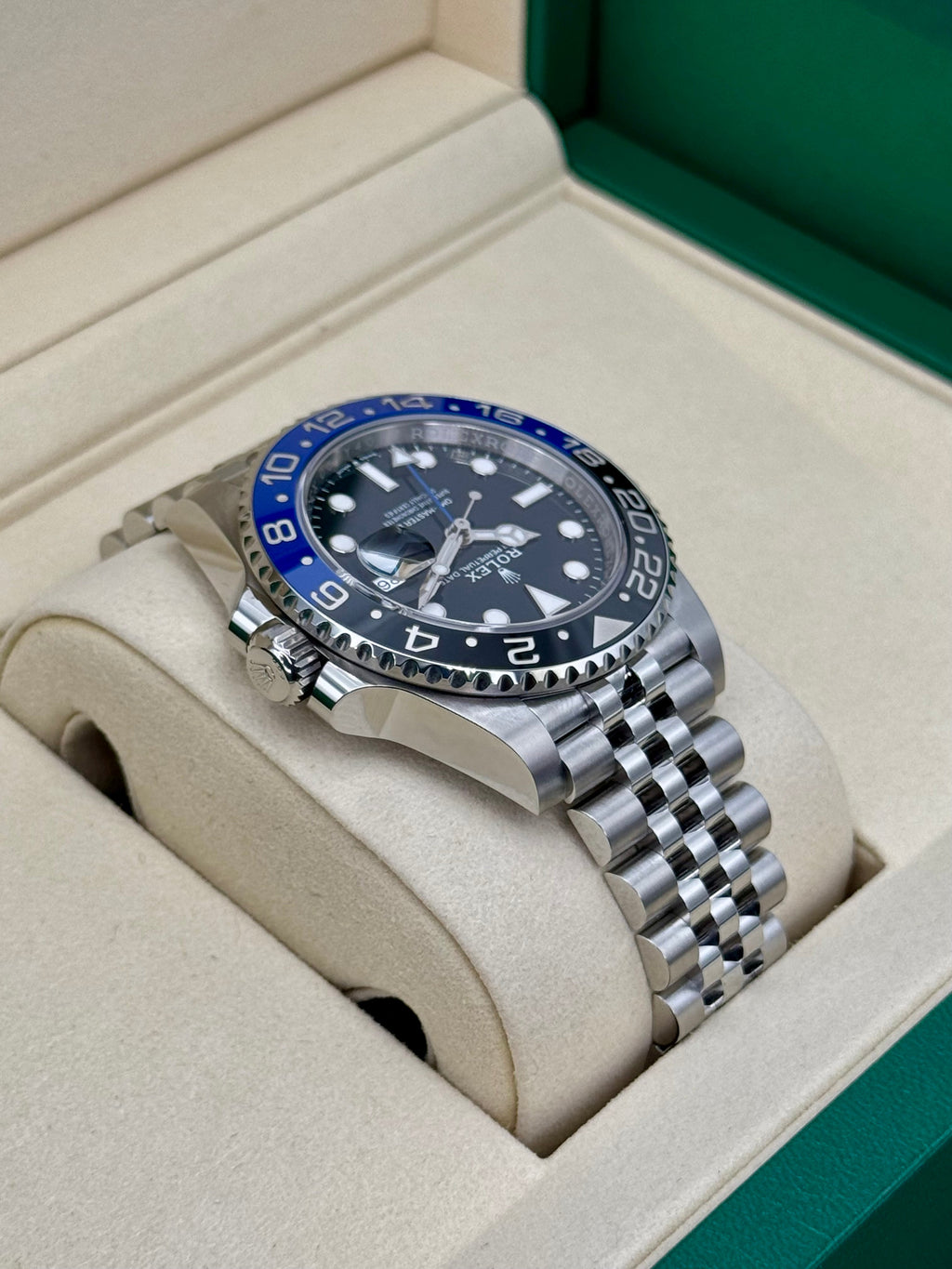 NEW 2025 Rolex GMT-Master II "Batgirl" 40mm 126710BLNR Jubilee