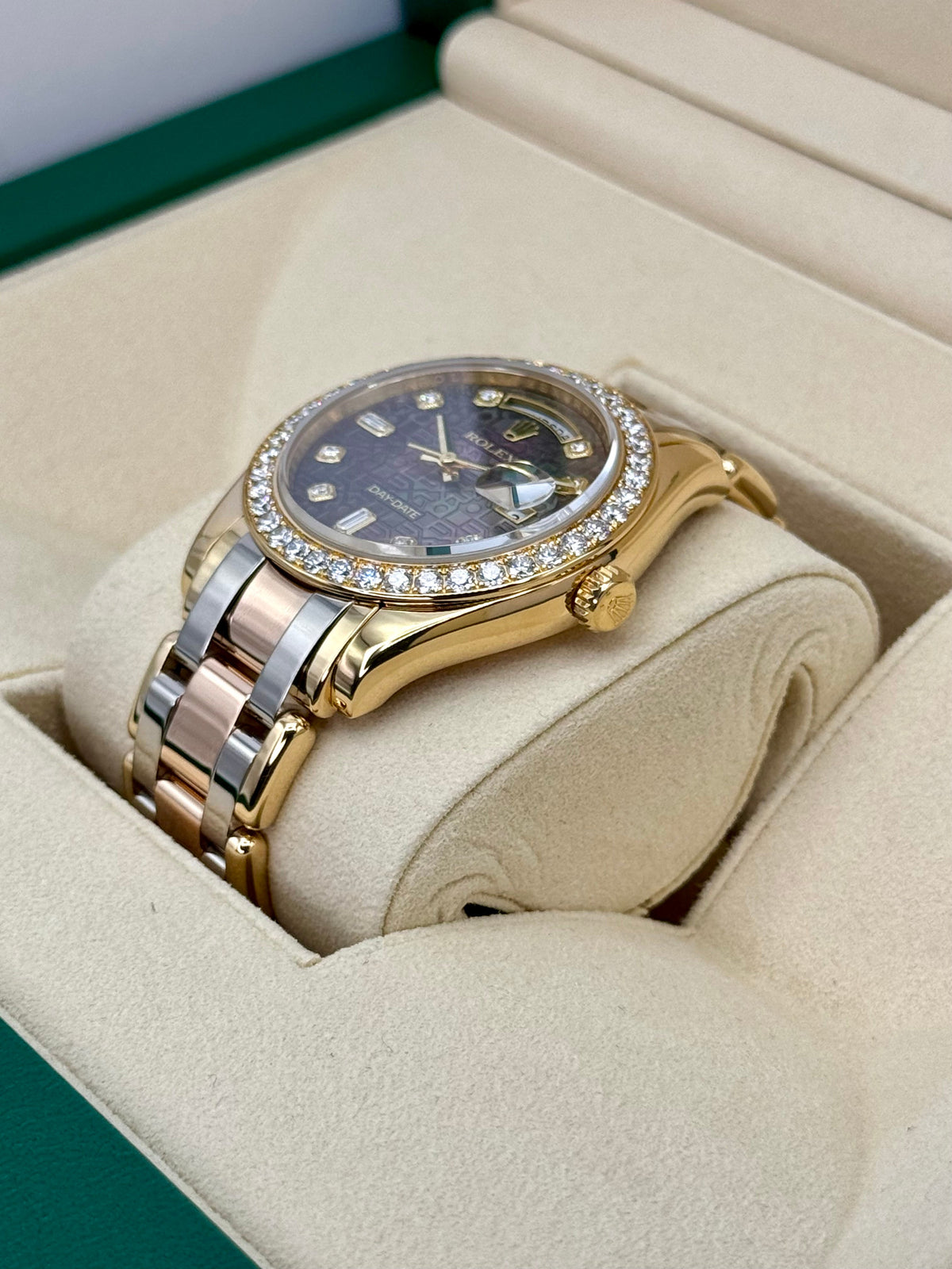 2011 Rolex Day-Date Masterpiece 39mm 18948 Tridor Tahitian Mother of Pearl Dial
