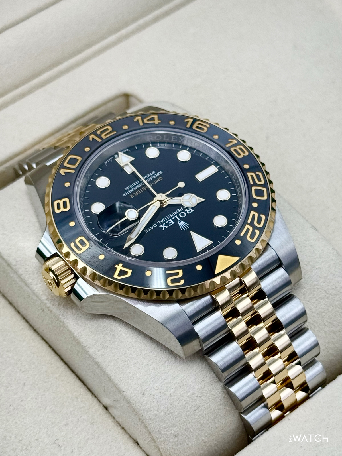 NEW 2025 Rolex GMT-Master II 40mm 126713GRNR Two-Tone Jubilee