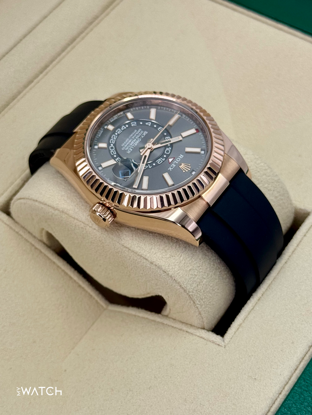 2021 Rolex Sky-Dweller 42mm 326235 Rose Gold Oysterflex Rhodium Dial