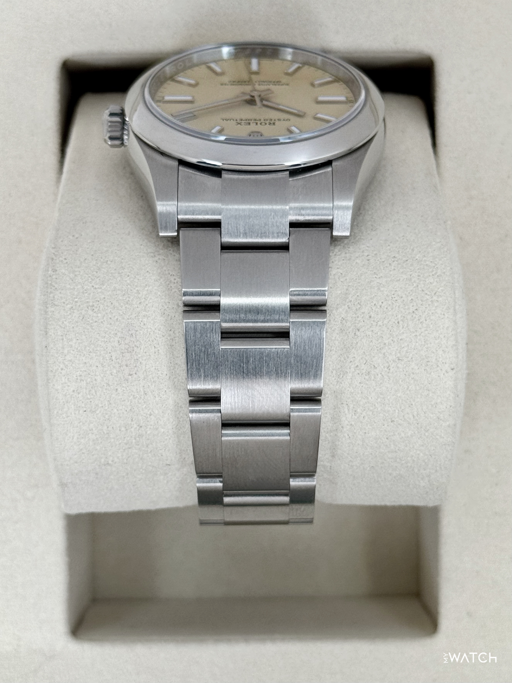NEW 2026 Rolex Oyster Perpetual 34mm 124200 Stainless Steel Beige Dial