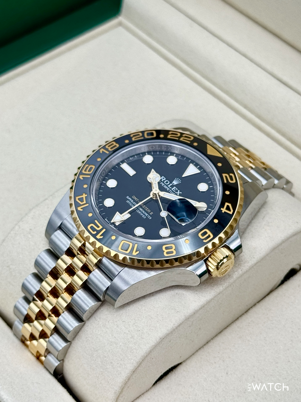 NEW 2026 Rolex GMT-Master II 40mm 126713GRNR Two-Tone Jubilee (STICKERED)