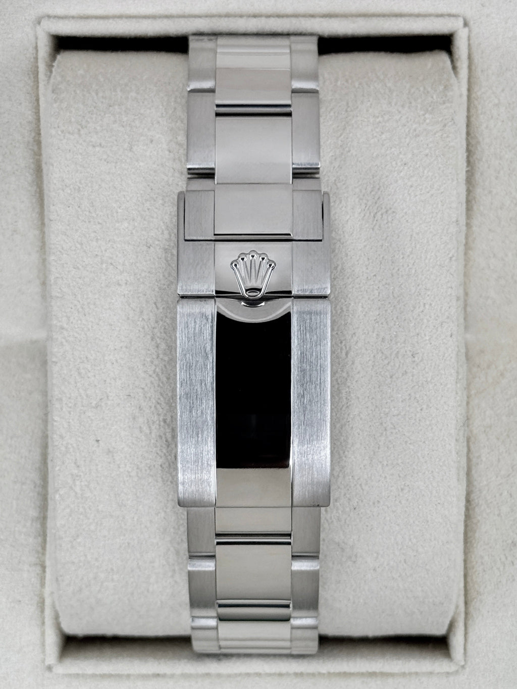 2020 Rolex Daytona 40mm 116506 Platinum Ice Blue Diamond Baguette Dial