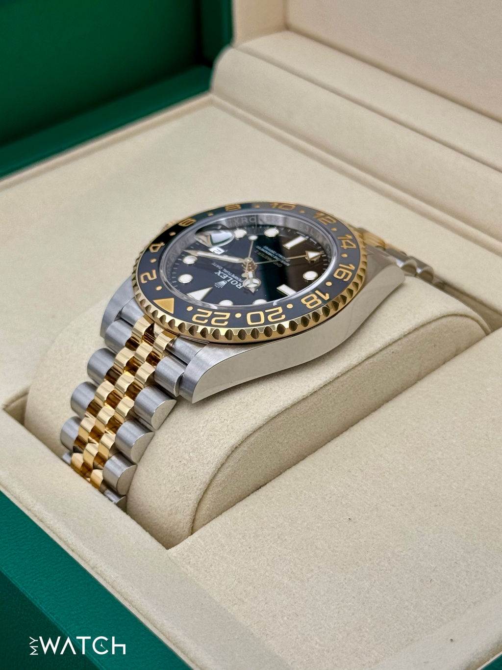 NEW 2026 Rolex GMT-Master II 40mm 126713GRNR Two-Tone Jubilee