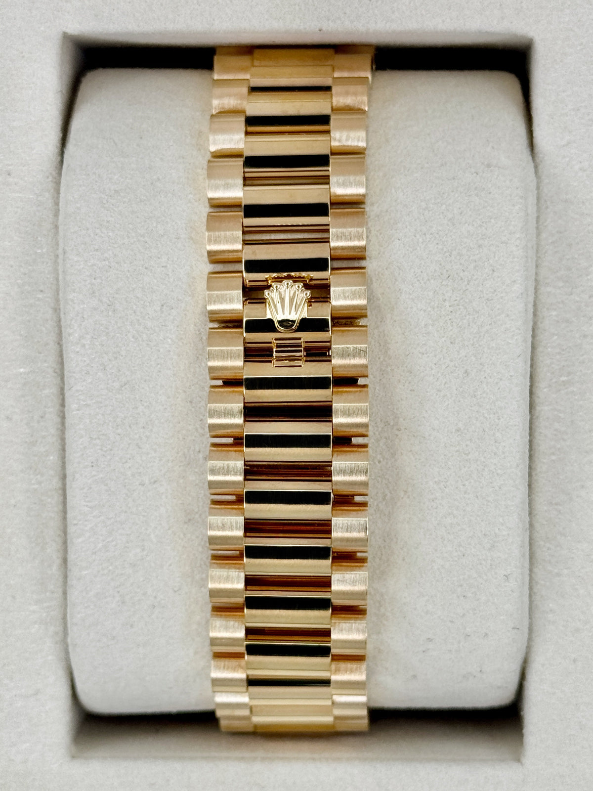 2025 Rolex Day-Date 36mm 128238 Presidential Champagne Diamond Dial