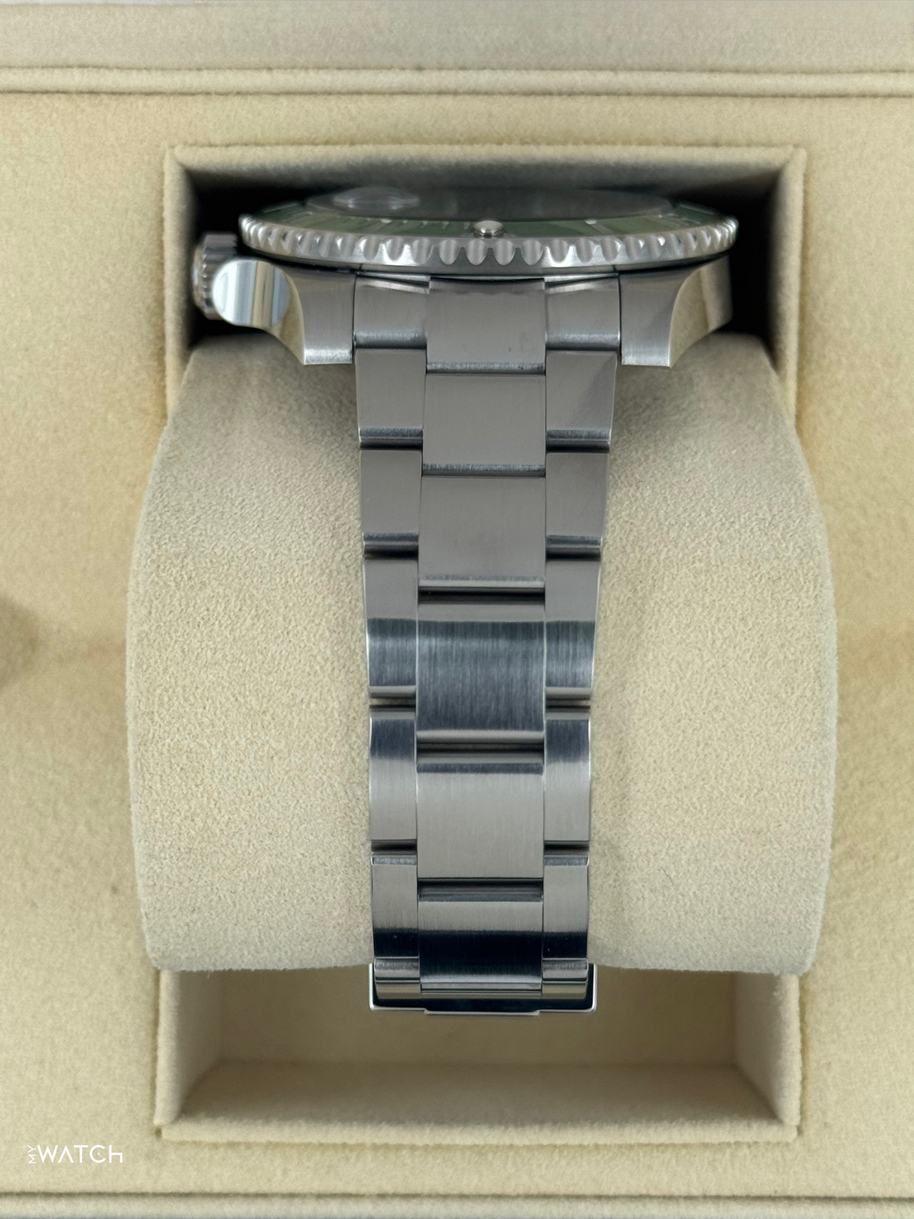 2017 Rolex Submariner "Hulk" 40mm 116610LV Green Dial