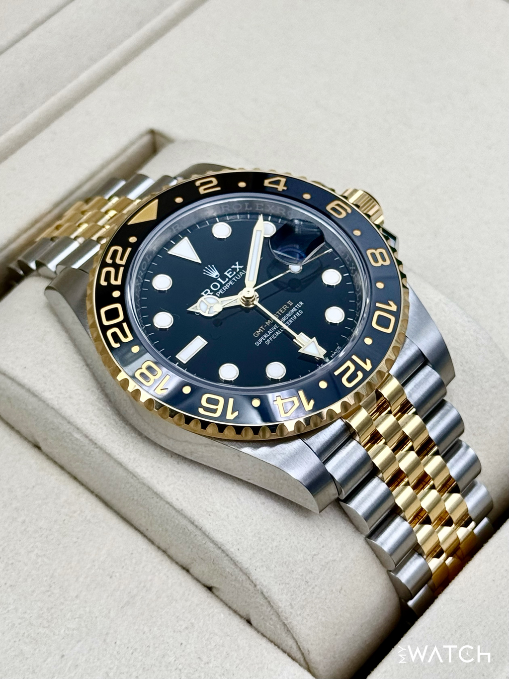 NEW 2025 Rolex GMT-Master II 40mm 126713GRNR Two-Tone Jubilee