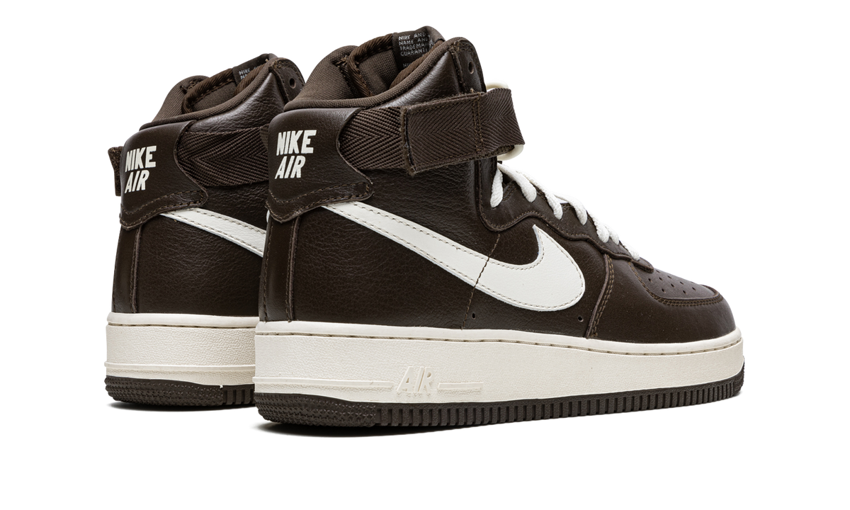 Air Force 1 HI Retro QS "Chocolate" 743546 200