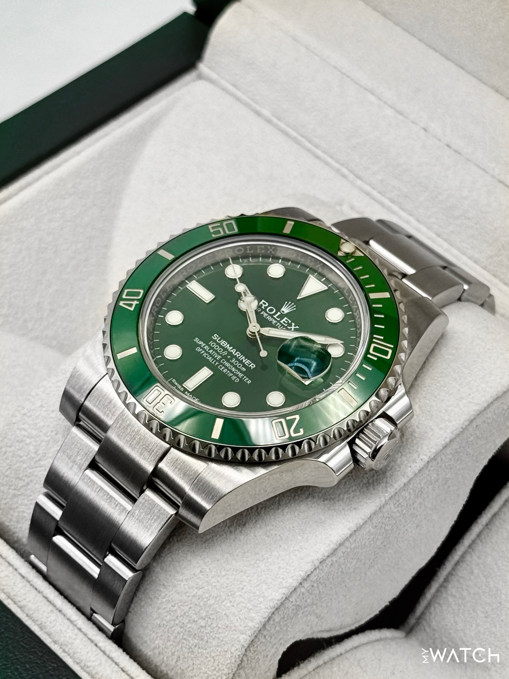 2017 Rolex Submariner “Hulk” 40mm 116610LV Green Dial