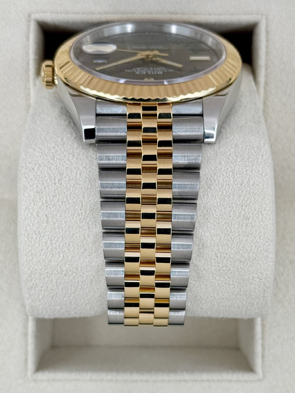 2022 Rolex Datejust 41mm 126333 Two-Tone Jubilee Wimbledon Dial