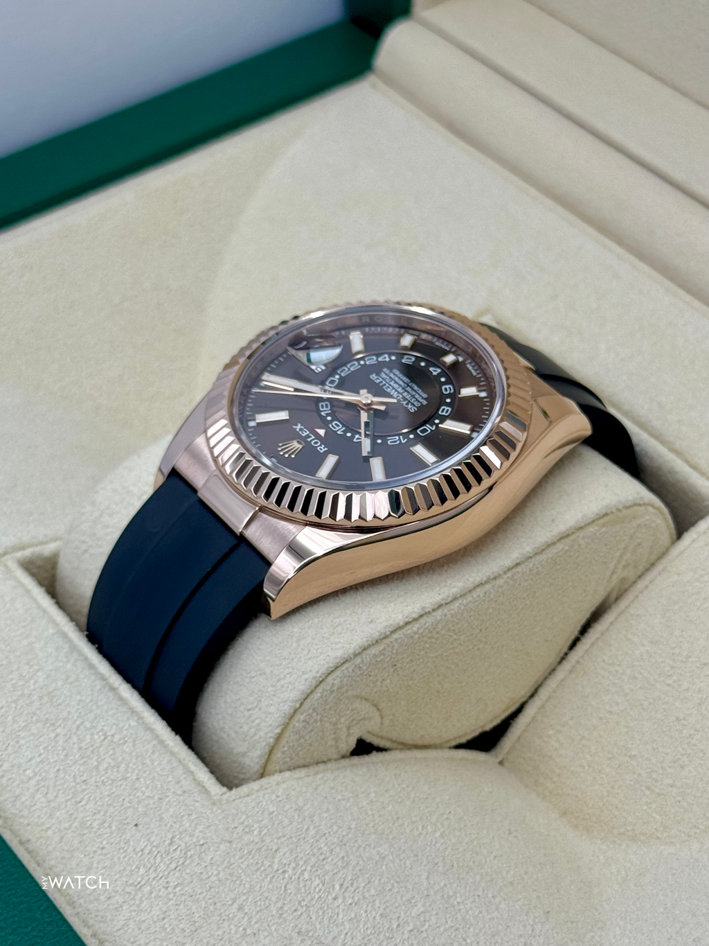 2022 Rolex Sky-Dweller 42mm 326235 Rose Gold Oysterflex Chocolate Dial