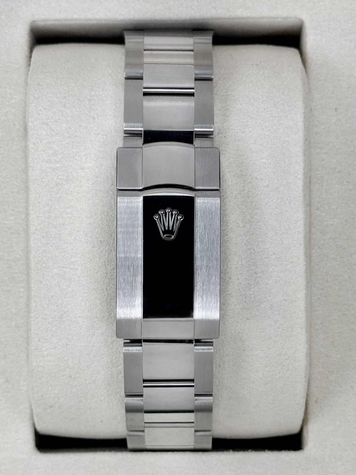 NEW 2026 Rolex Datejust 41mm 126334 Stainless Steel Oyster Silver Dial