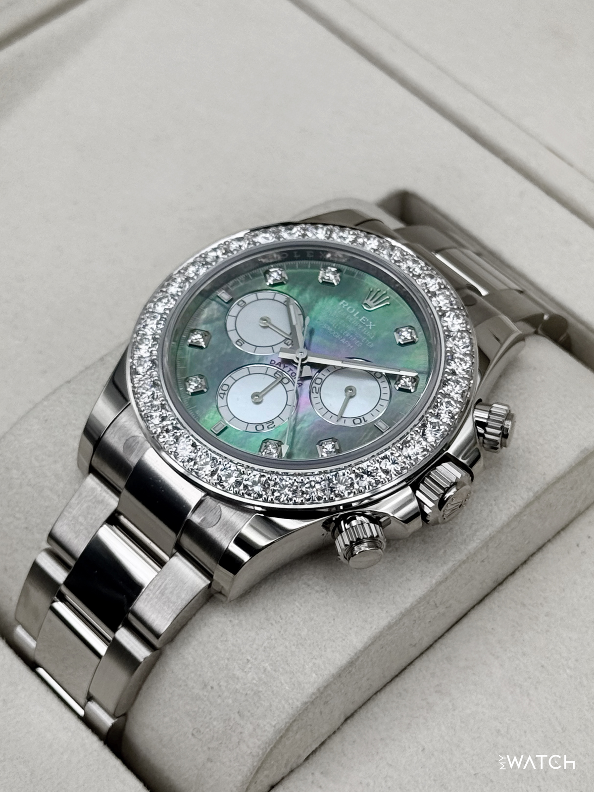 NEW 2025 Rolex Daytona 40mm 126579RBR Mother of Pearl Diamond Dial (STICKERED)