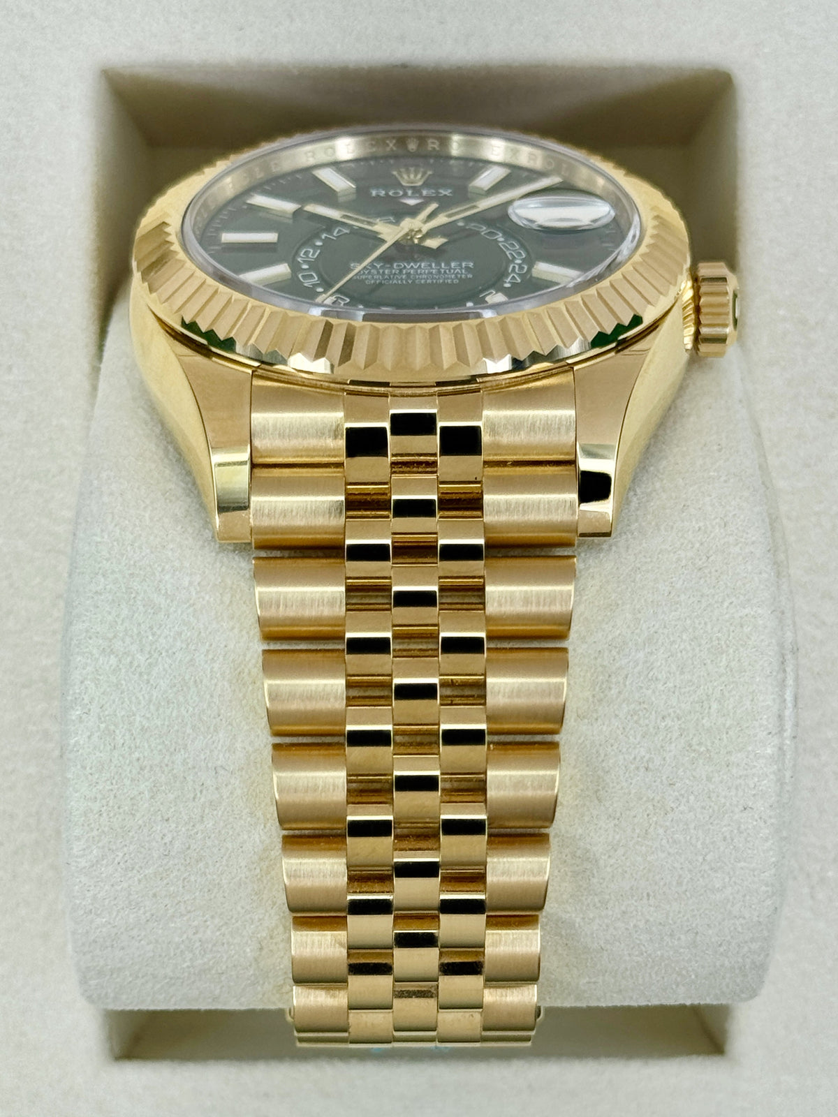 2025 Rolex Sky-Dweller 42mm 336938 Yellow Gold Jubilee Green Dial