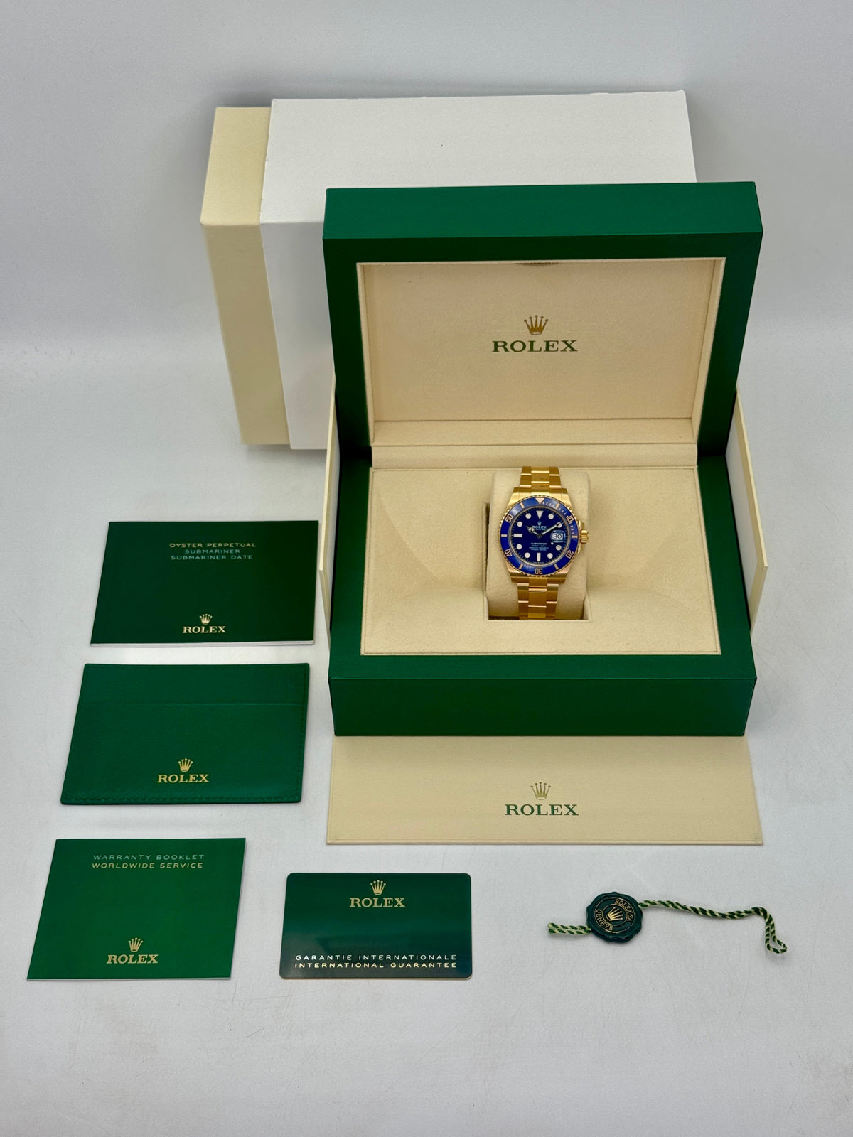 2025 Rolex Submariner "Bluesy" 41mm 126618LB Yellow Gold Blue Dial