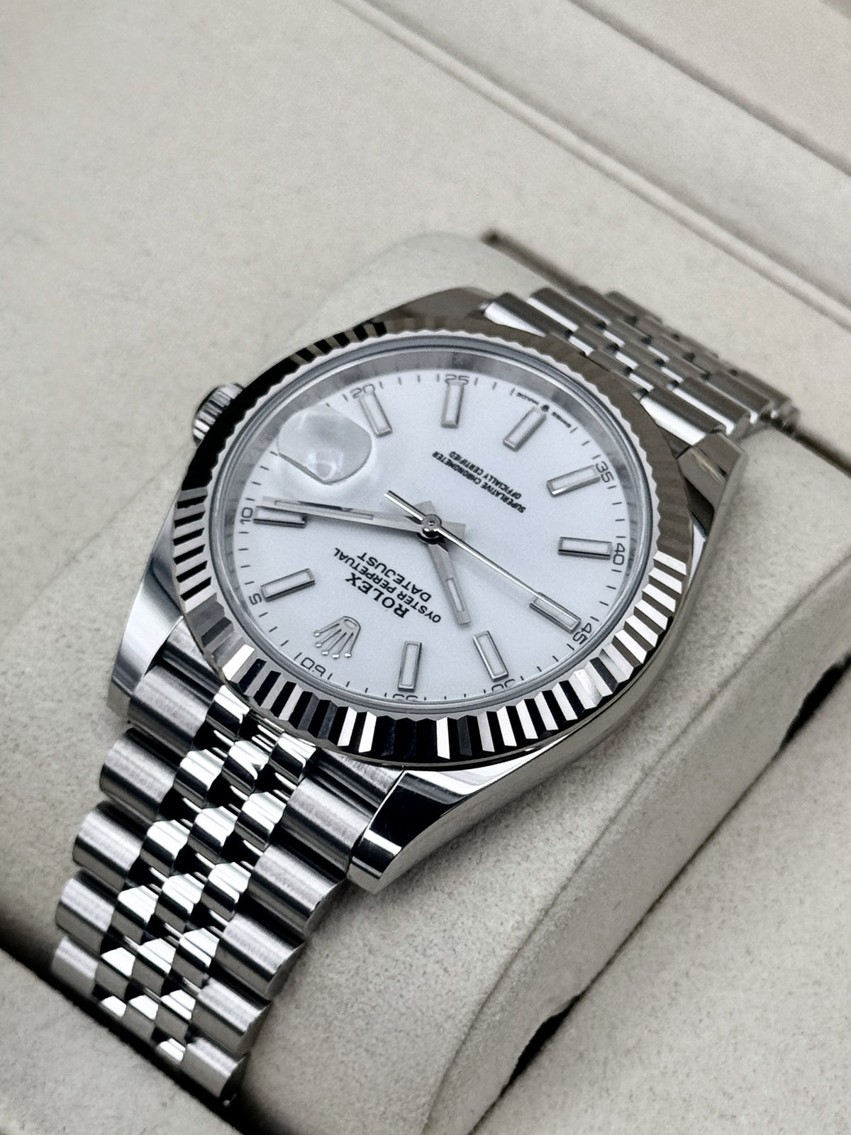 2025 Rolex Datejust 41mm 126334 Stainless Steel Jubilee White Dial