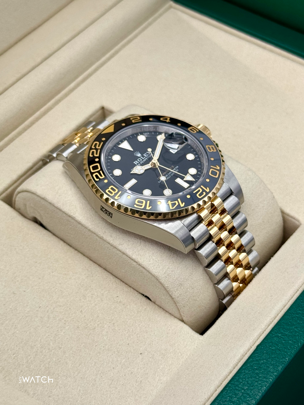 NEW 2025 Rolex GMT-Master II 40mm 126713GRNR Two-Tone Jubilee (STICKERED)