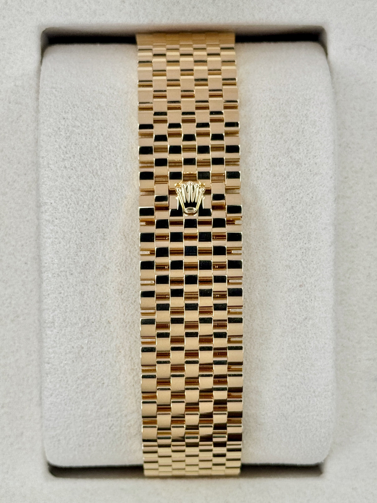 NEW 2026 Rolex 1908 39mm 52508 Yellow Gold Settimo Bracelet Black Dial