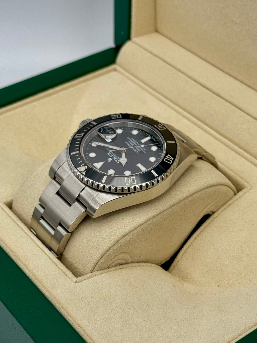 2015 Rolex Submariner 40mm 116610LN Stainless Steel Black Dial