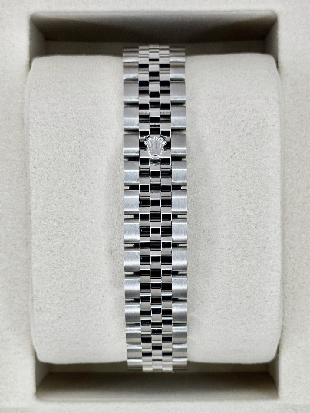 NEW 2026 Rolex Lady Datejust 28mm 279174 Mother of Pearl Diamond Dial