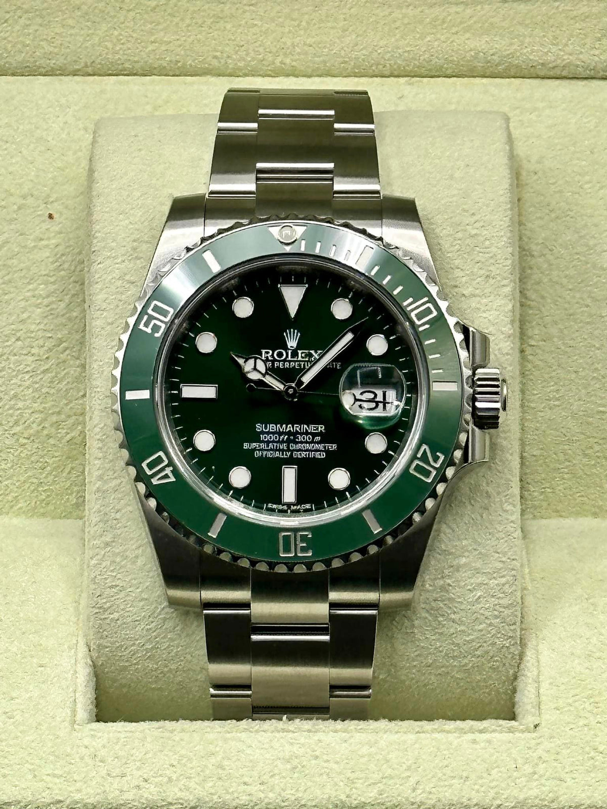 NEW OLD STOCK 2014 Rolex Submariner "Hulk" 40mm 116610LV Green Dial