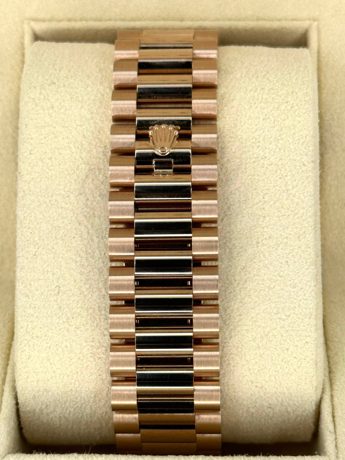 NEW 2024 Rolex Day-Date 40mm 228235 Presidential Rose Gold Olive Dial