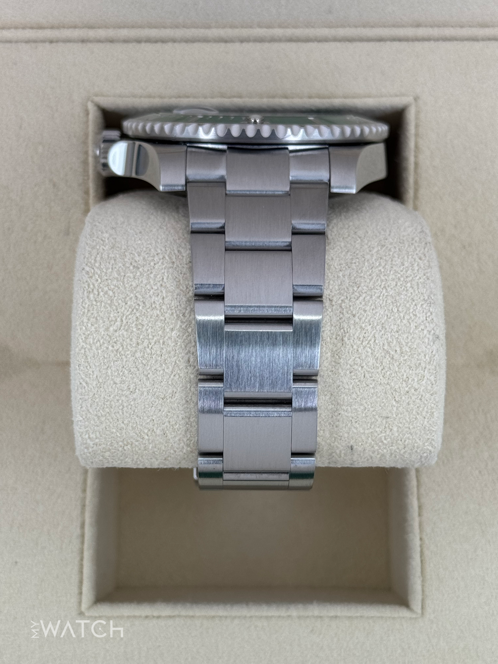 2015 Rolex Submariner “Hulk” 40mm 116610LV Green Dial