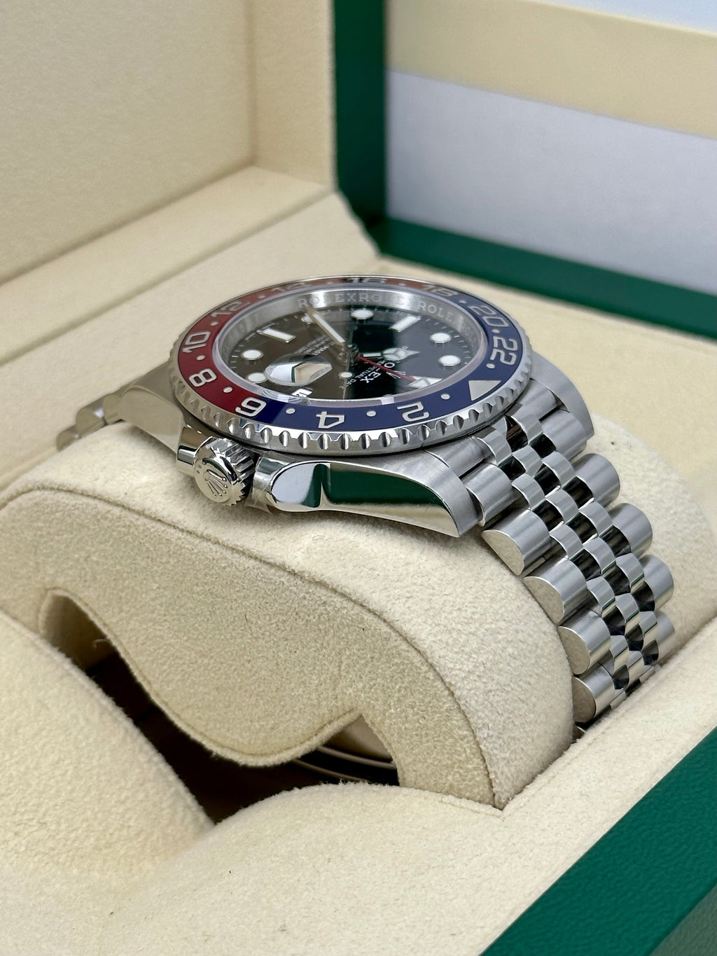 2022 Rolex GMT-Master II "Pepsi" 40mm 126710BLRO Jubilee