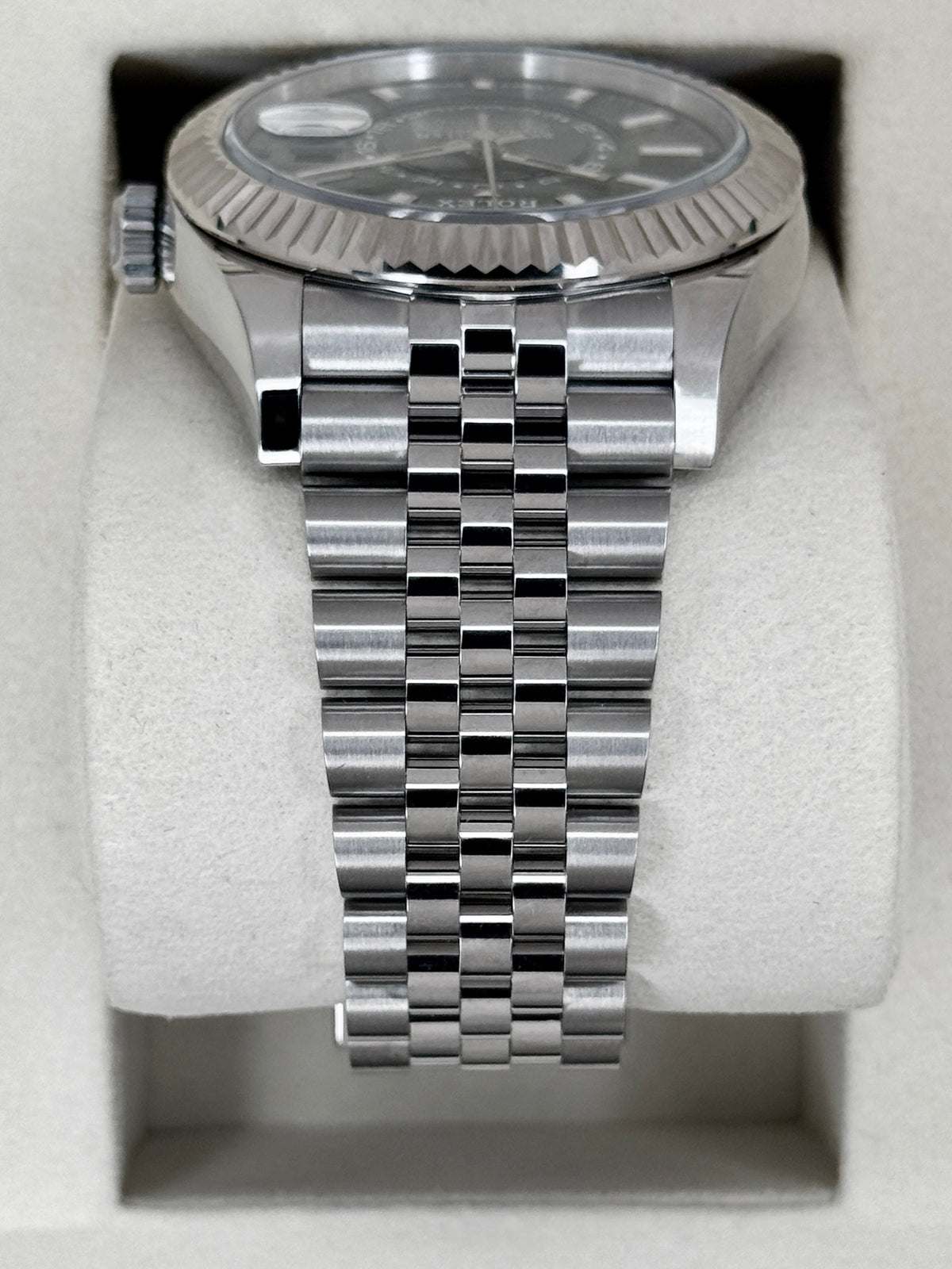 NEW 2026 Rolex Sky-Dweller 42mm 336934 Jubilee Green Dial (STICKERED)