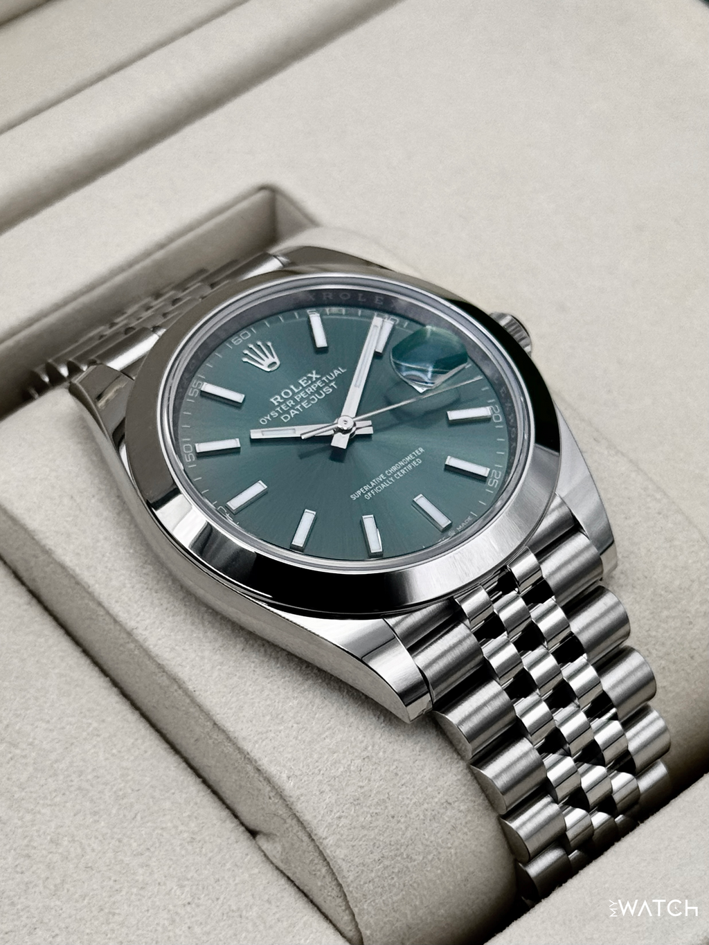 NEW 2026 Rolex Datejust 41mm 126300 Stainless Steel Jubilee Green Dial