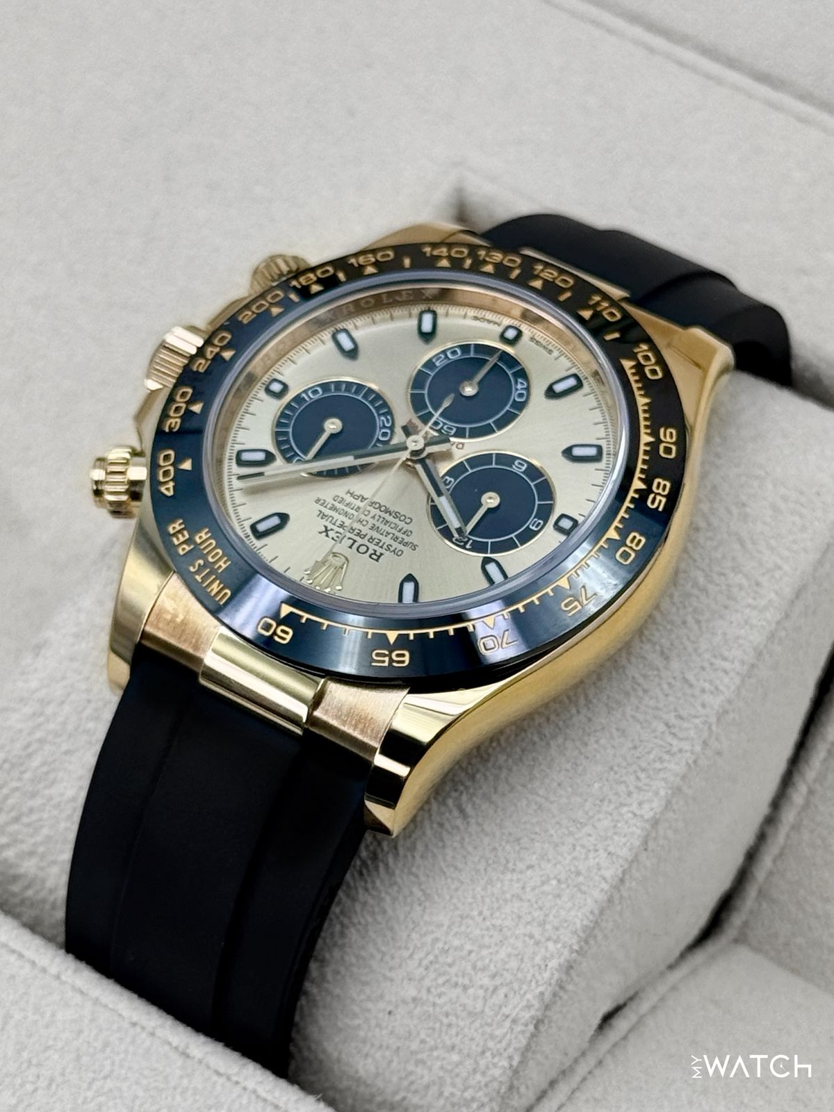 2023 Rolex Daytona 40mm 116518LN 18K Yellow Gold Oysterflex Champagne Dial