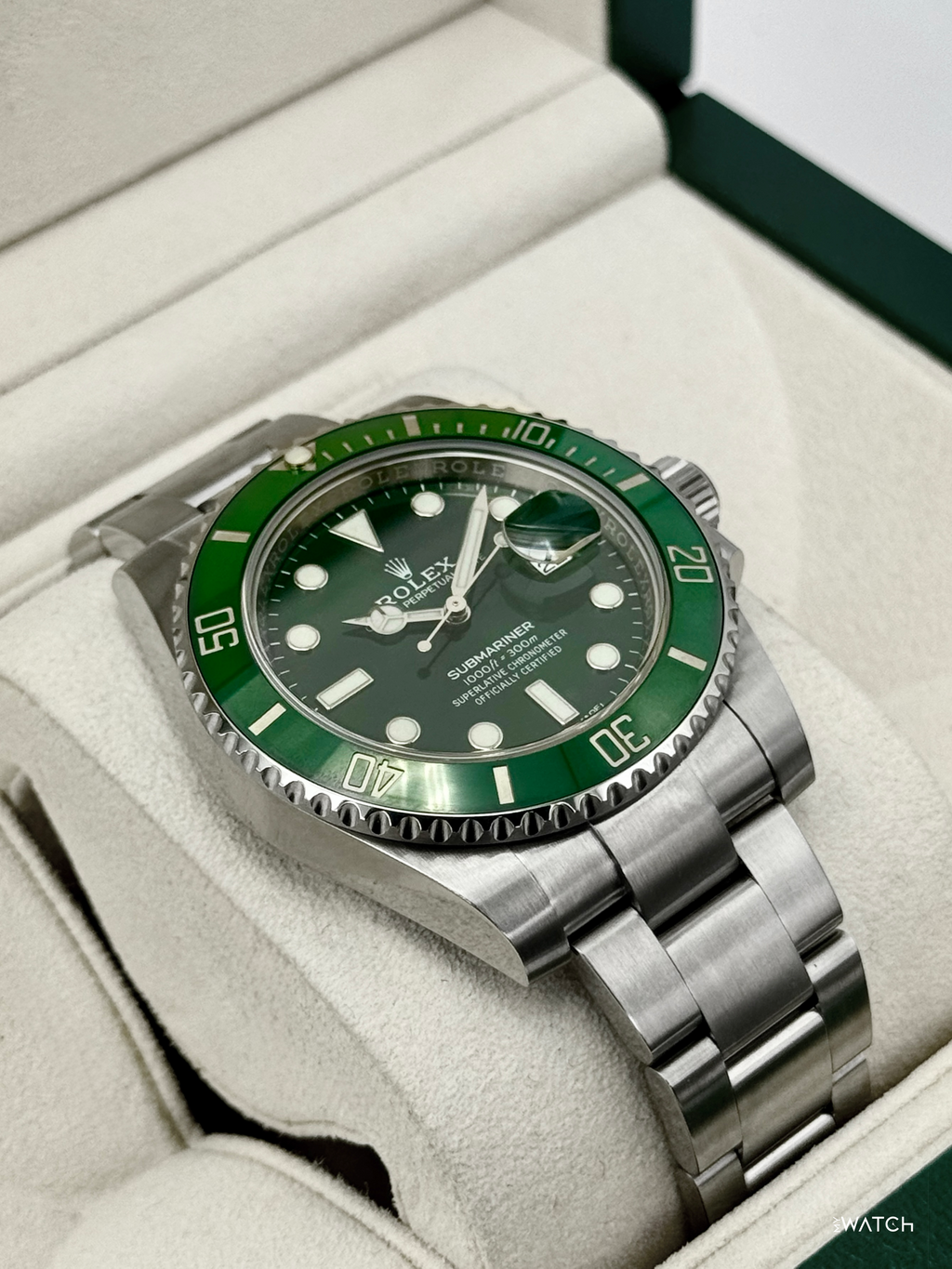 2017 Rolex Submariner “Hulk” 40mm 116610LV Green Dial