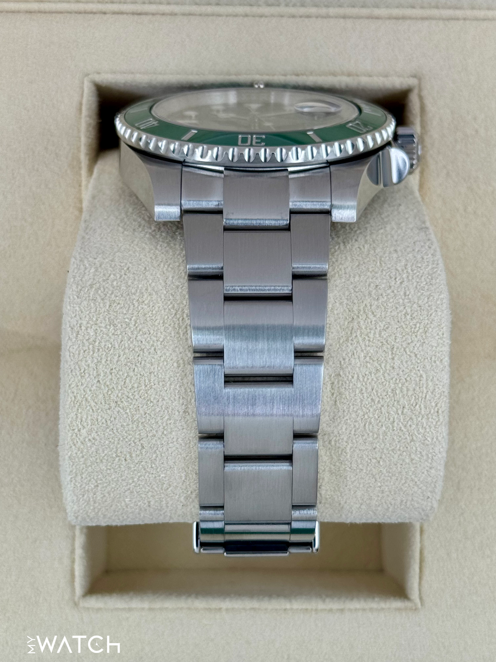 2016 Rolex Submariner “Hulk” 40mm 116610LV Green Dial