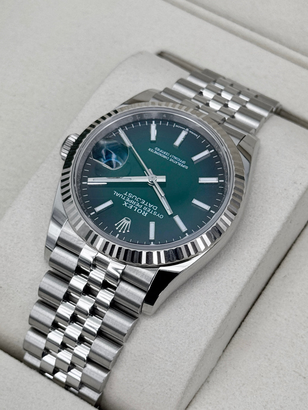 2026 Rolex Datejust 36mm 126234 Stainless Steel Jubilee Green Ombre Dial