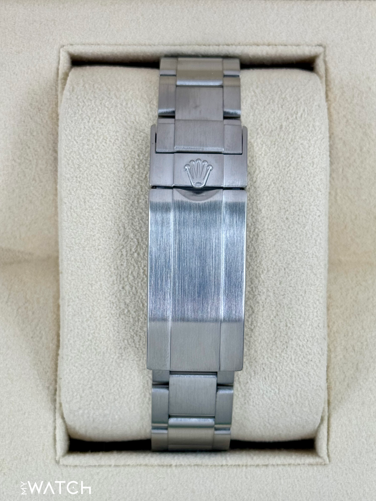 2016 Rolex Submariner “Hulk” 40mm 116610LV Green Dial