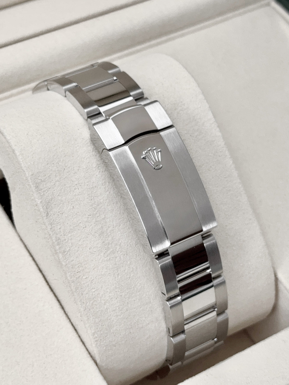 NEW 2026 Rolex Datejust 36mm 126200 Stainless Steel Oyster Blue Dial