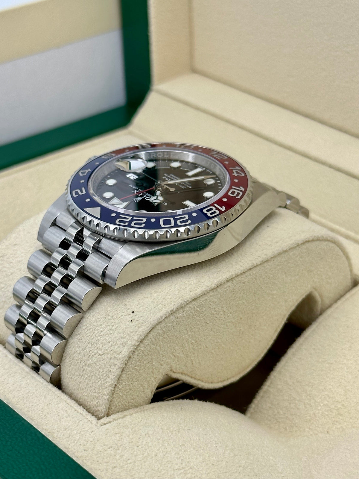 2022 Rolex GMT-Master II "Pepsi" 40mm 126710BLRO Jubilee
