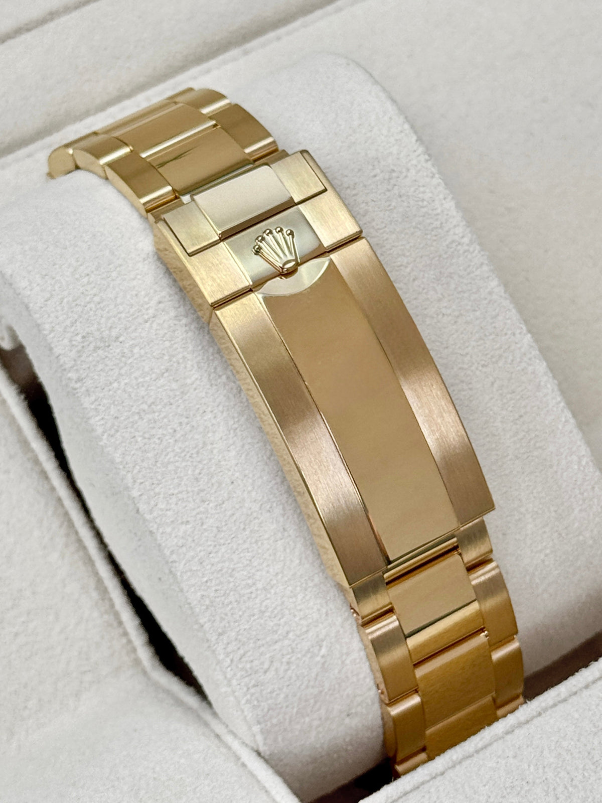 2025 Rolex Deepsea 44mm 136668LB 18K Yellow Gold Blue Dial