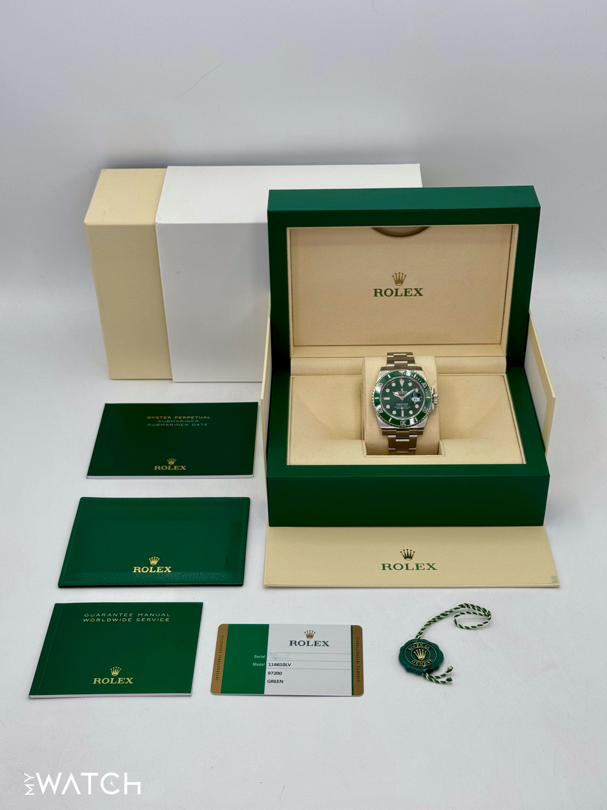NEW OLD STOCK 2020 Rolex Submariner “Hulk” 40mm 116610LV Green Dial