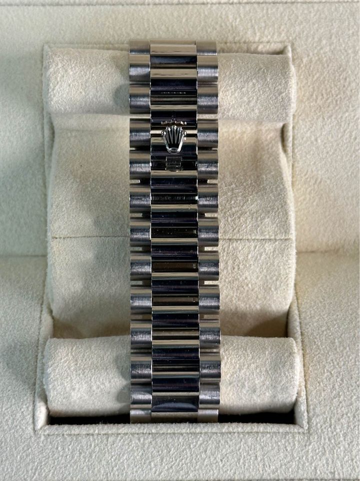 2013 Rolex Day-Date 41mm 218239 White Gold Jubilee Silver Stick Dial
