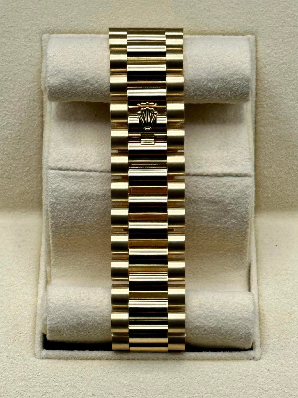 Rolex Day-Date 40mm 228238 Presidential White Dial