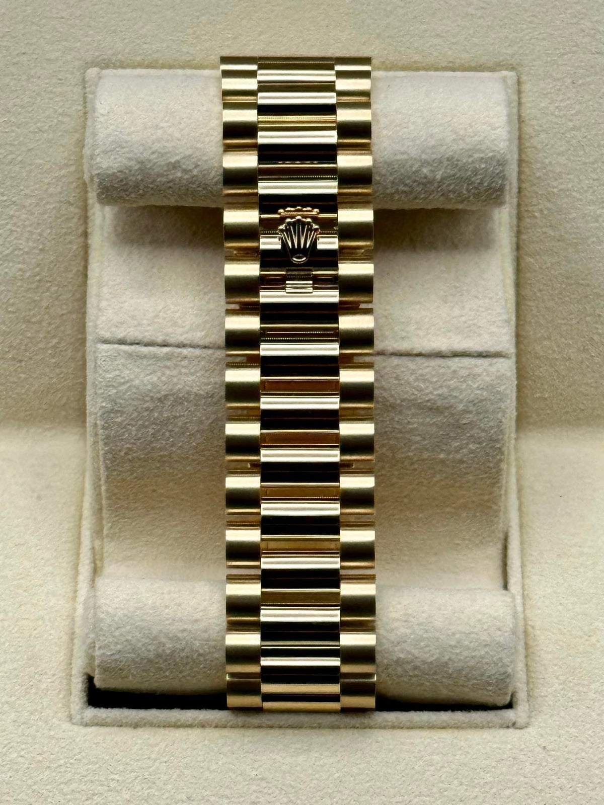 Rolex Day-Date 40mm 228238 Presidential White Dial