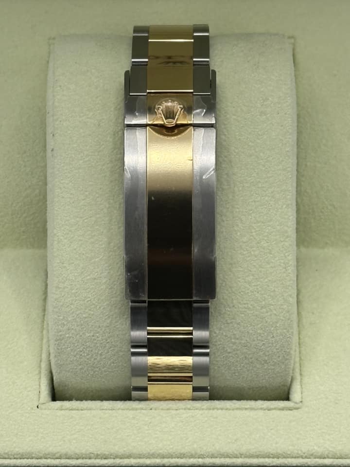 NEW OLD STOCK 2012 Rolex Submariner 40mm 116613LB RARE FLAT BLUE DIAL